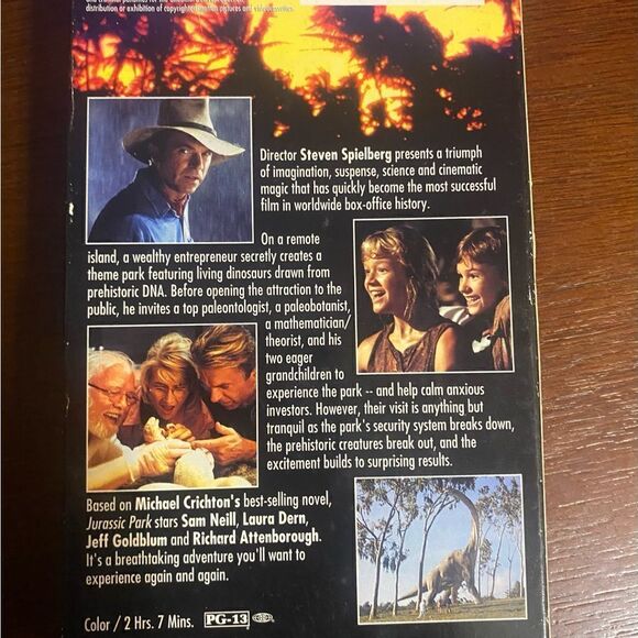 Vintage Jurassic park vhs  - Picture 2 of 6